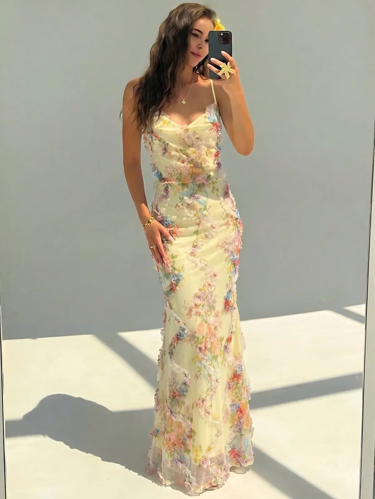 Robe longue sirène à imprimé floral 3D et volants