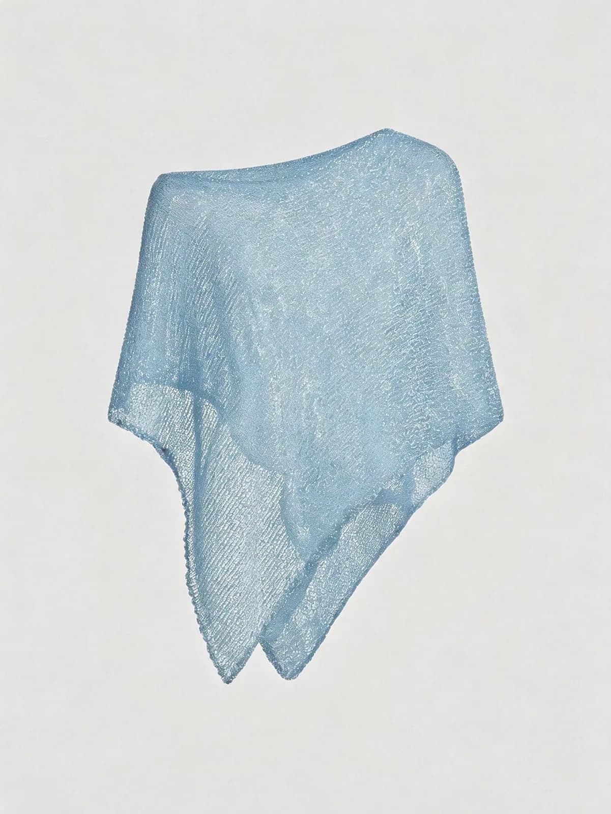 poncho asymétrique en maille ajourée