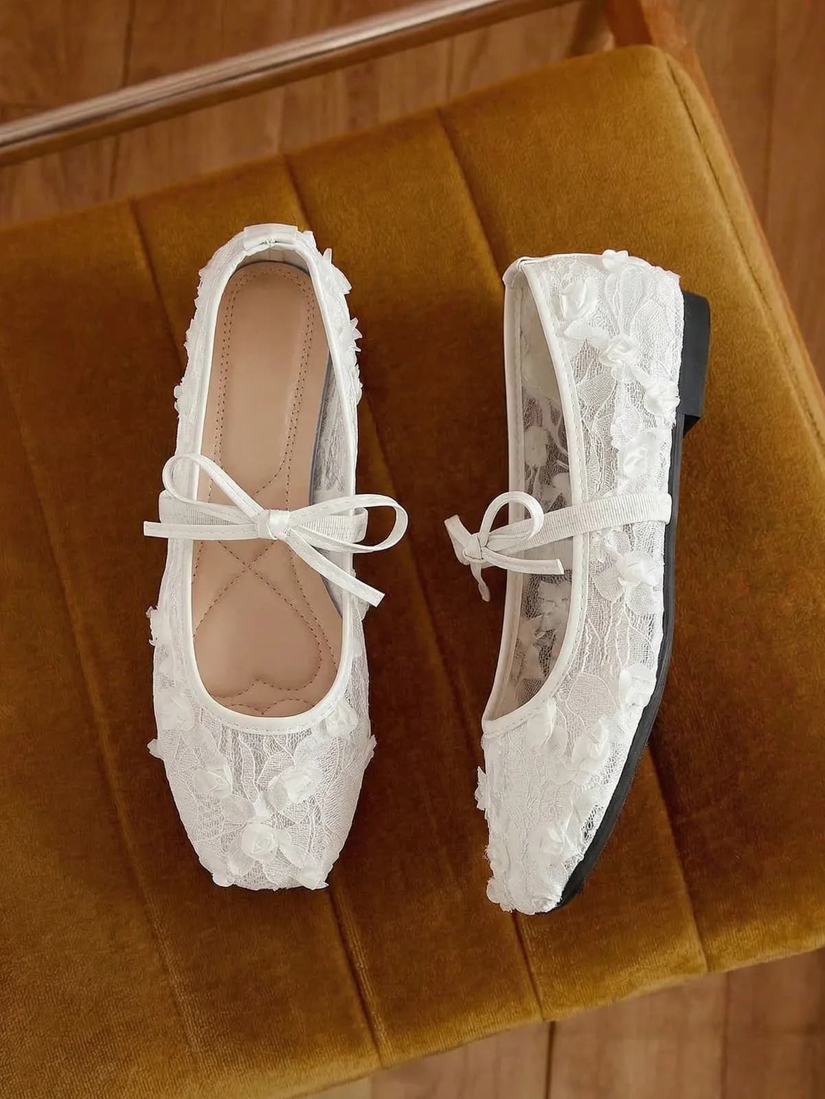 Ballerines Mary Jane en dentelle transparente à fleurs 3D