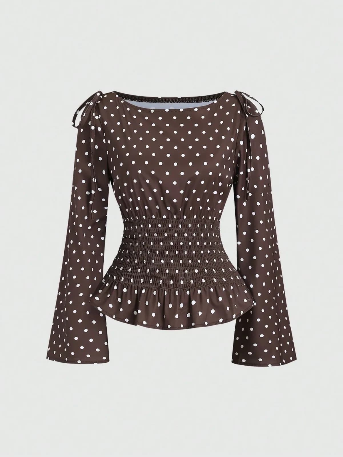 blouse à pois avec taille smockée et nœuds aux épaules