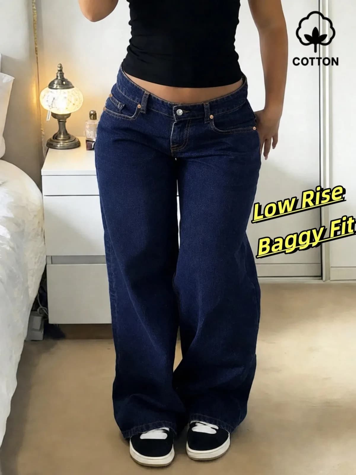 Low waist wide leg jeans