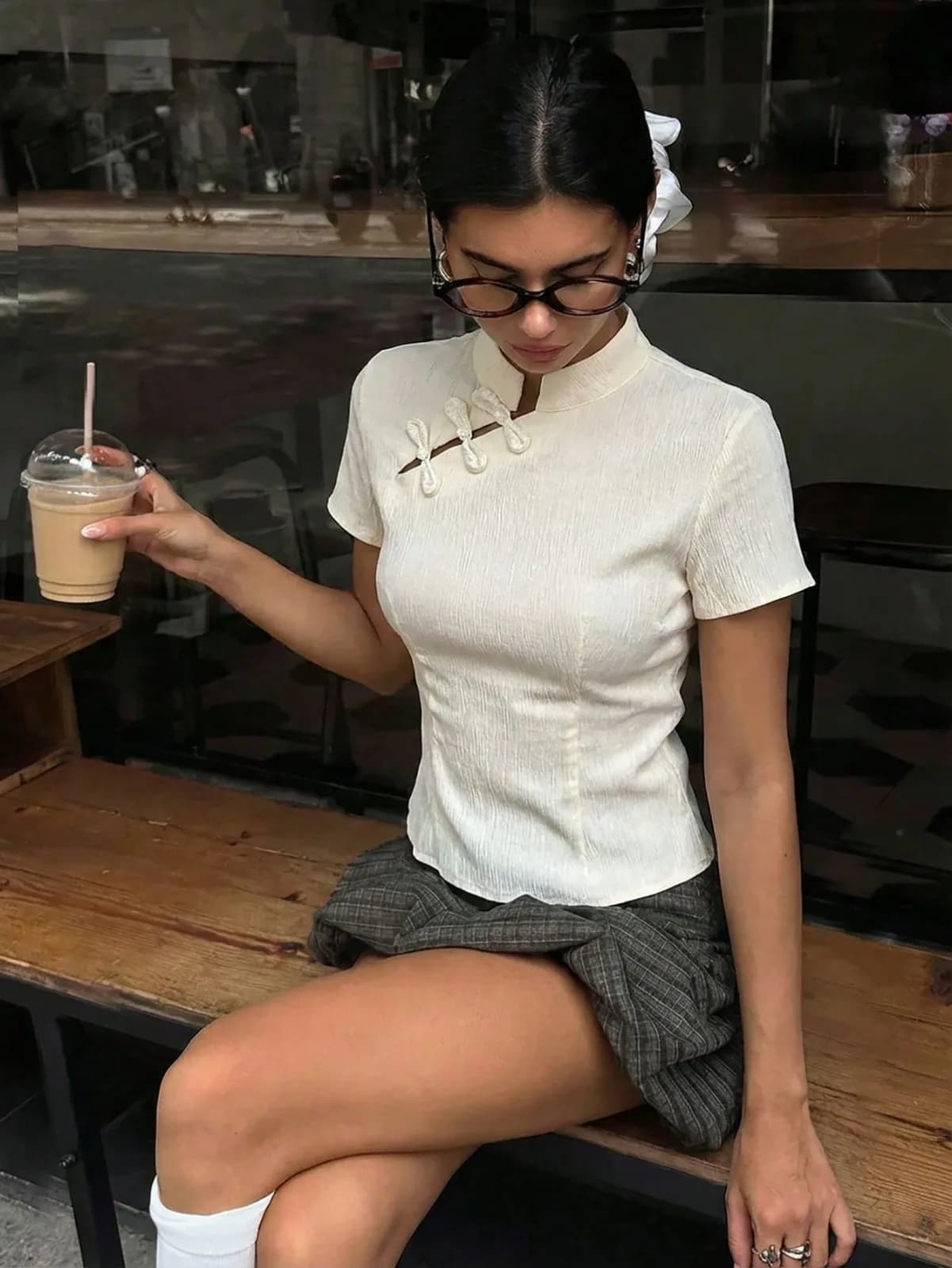 top de style chinois à col Officier et boutons grenouille