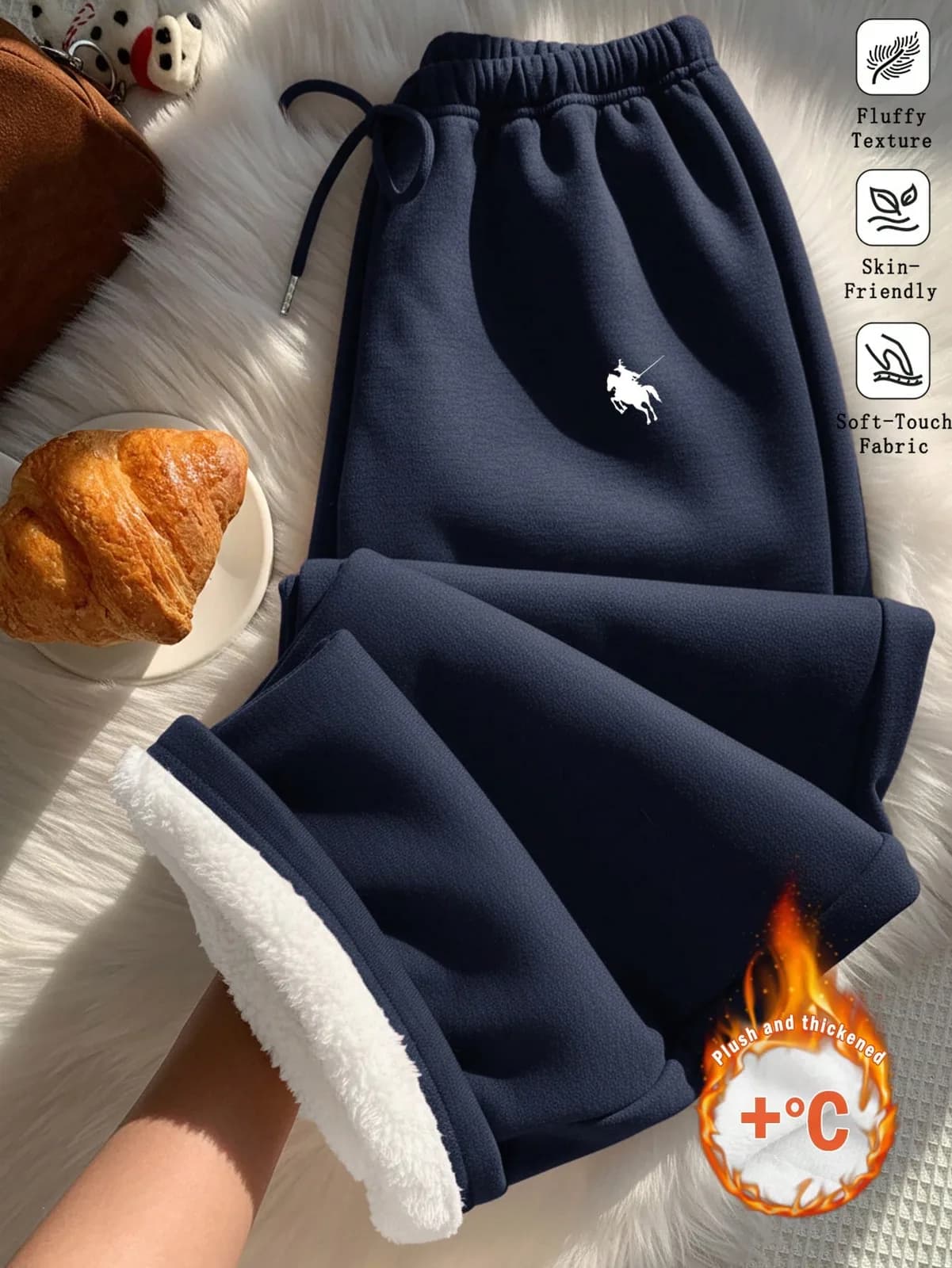 Pantalon de jogging chaud bleu marine doublé polaire avec logo brodé