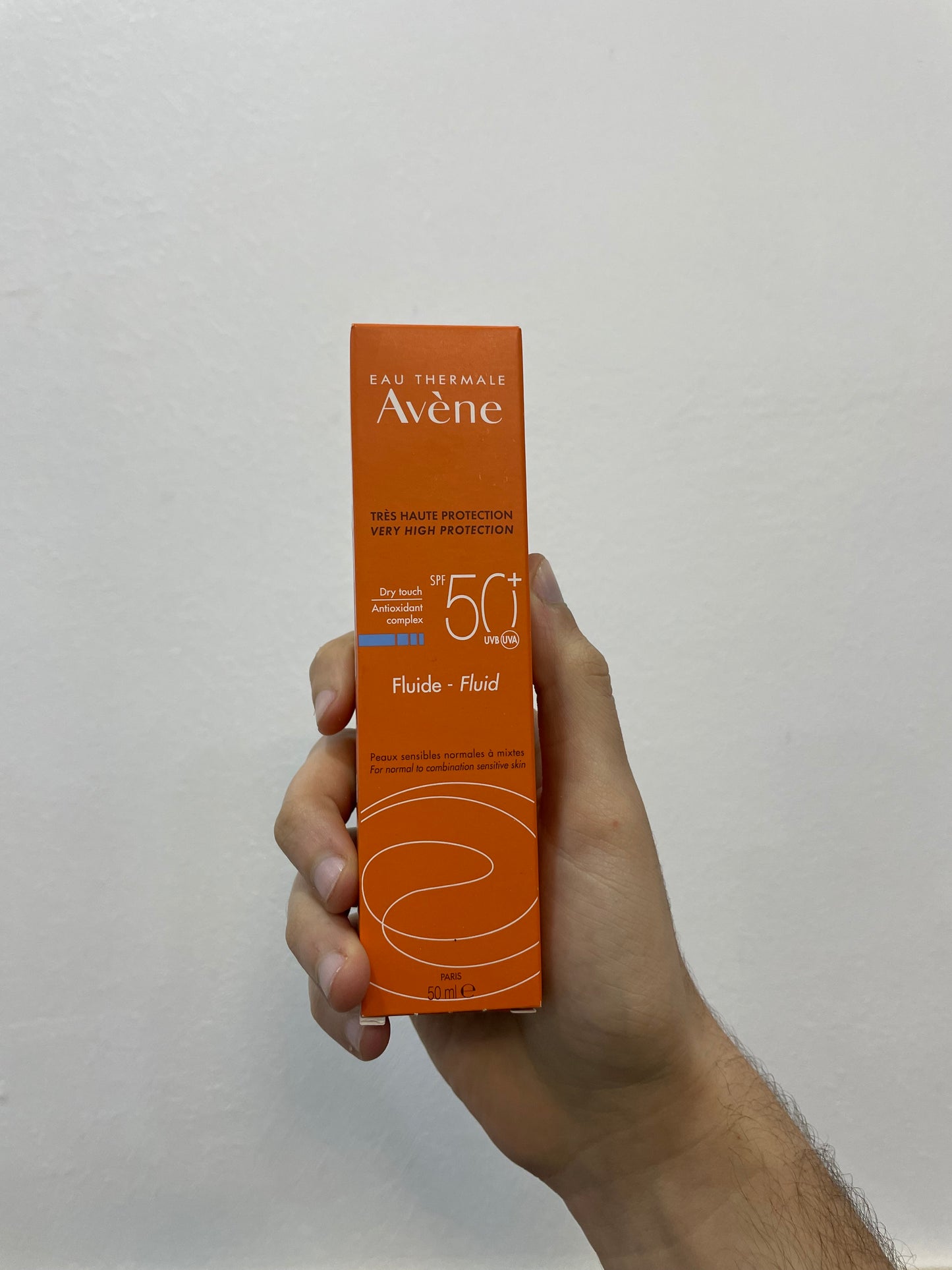 avene tres haute protection spf 50 (fluide)