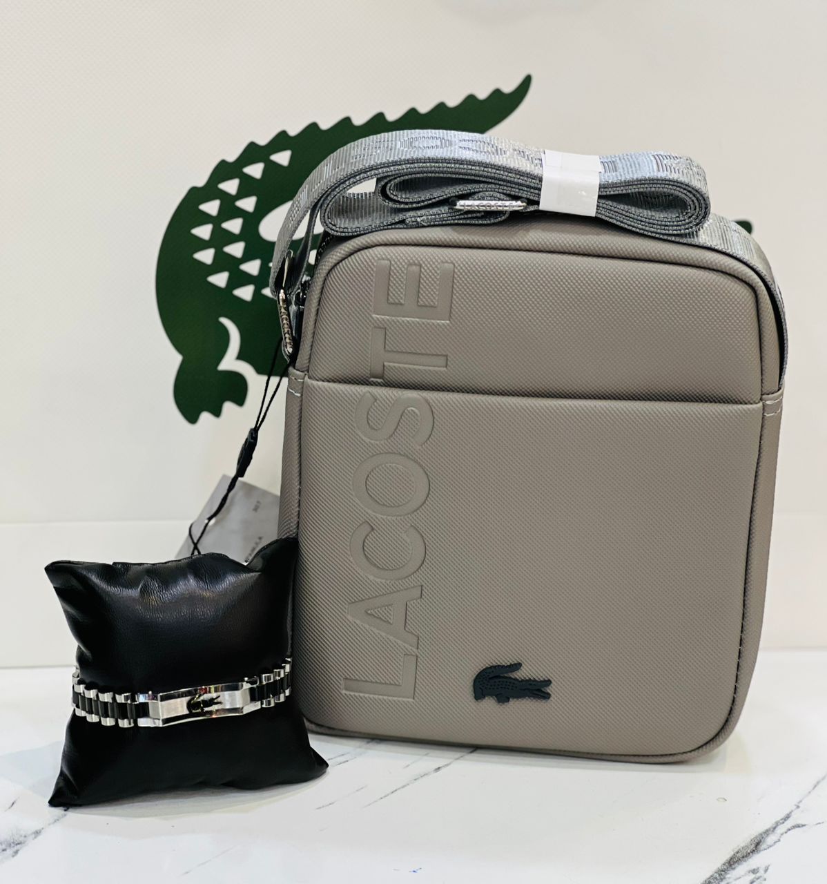 Sacoche Lacoste