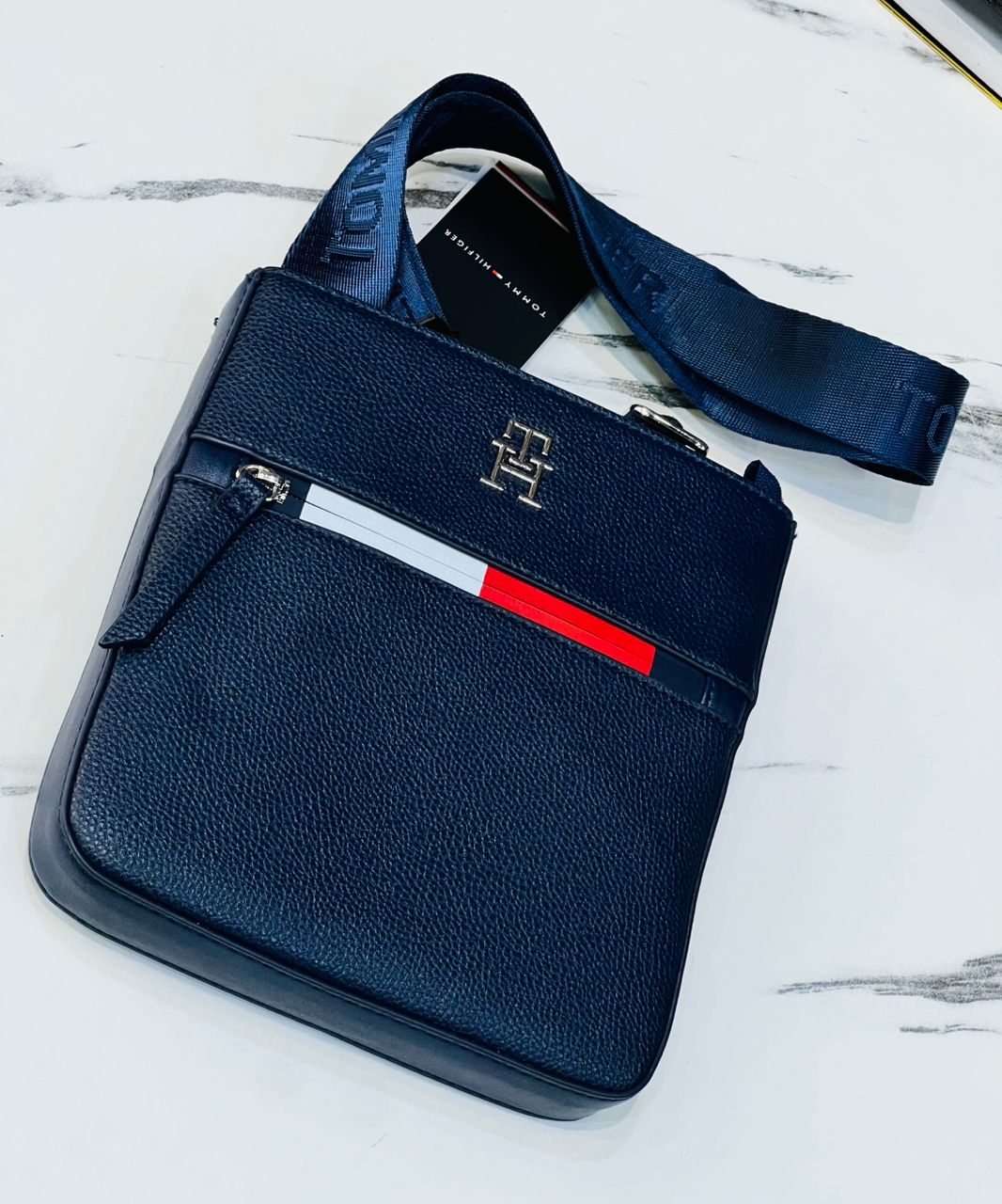 Sacoche Tommy Hilfiger super Qualité