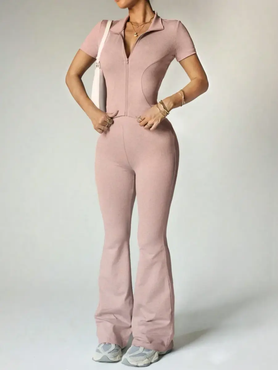 Ensemble de sport 2 pièces noir veste zippée à manches courtes et pantalon évasé