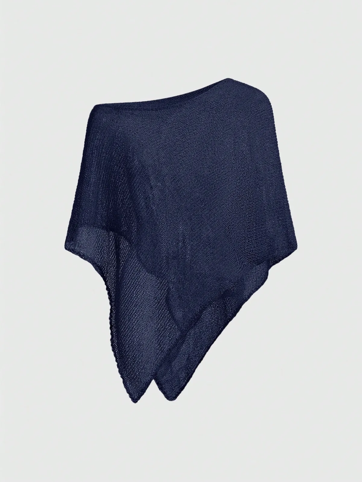 poncho asymétrique en maille ajourée