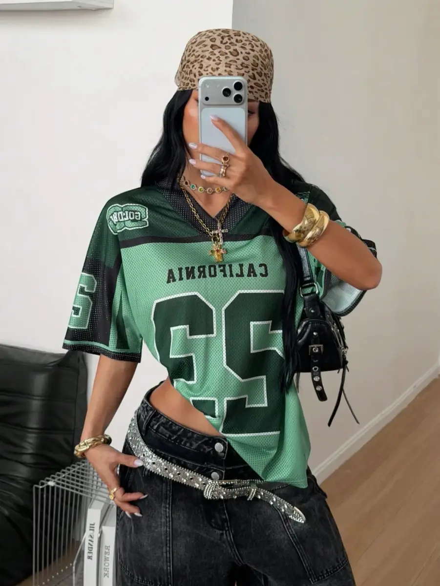 Maillot de football américain bicolore style Y2K "California 23" en maille filet