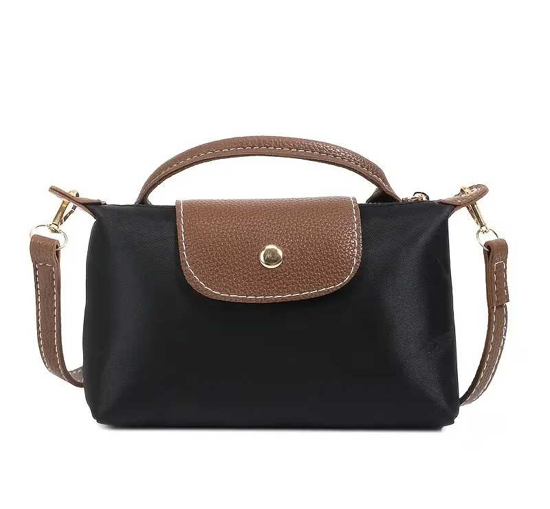 Petit sac porté main et bandoulière en nylon avec rabat effet cuir